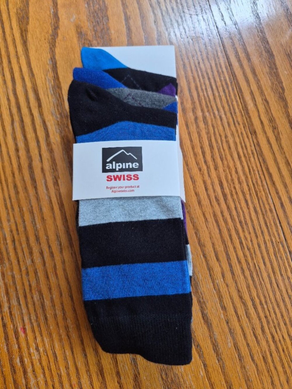 NEW 3 pack of Alpine Swiss Men's Socks -Style WS-3289